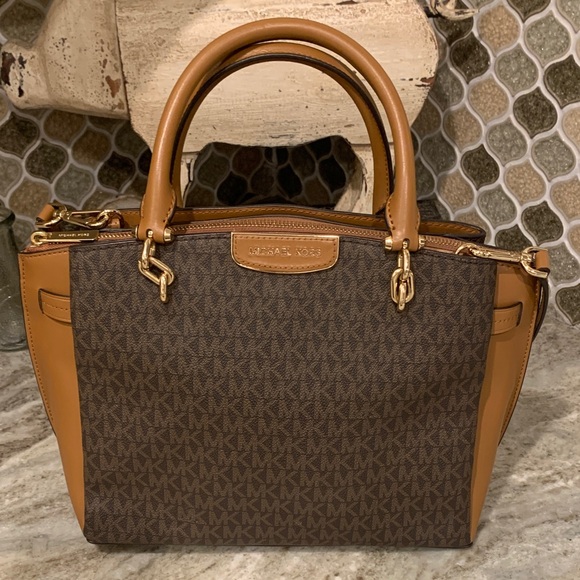 Michael Kors Handbags - Michael Kors Elegant Brown and Tan Satchel